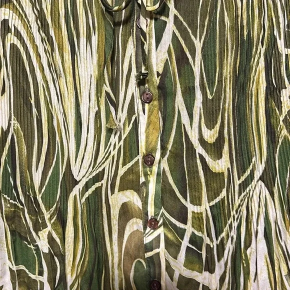 Ashley Stewart Women’s Pleated Sleeveless Button Up Blouse Camo Swirl Size 24 - Picture 2 of 4